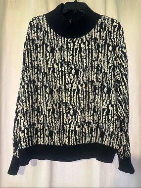 Black and White Patterned Turtleneck top